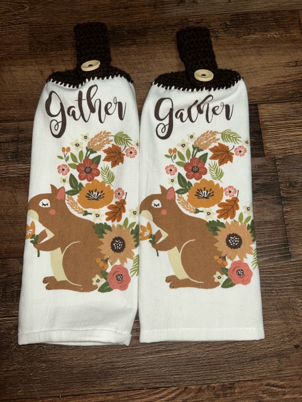 Gather Fall Squirrel Hanging Kitchen Towel Set